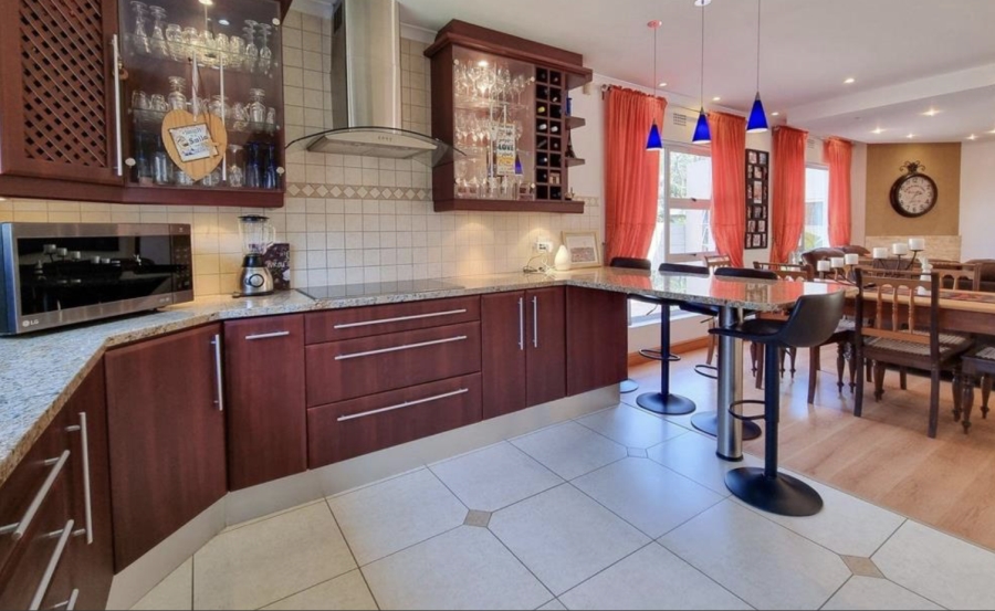 To Let 4 Bedroom Property for Rent in Rosendal Western Cape